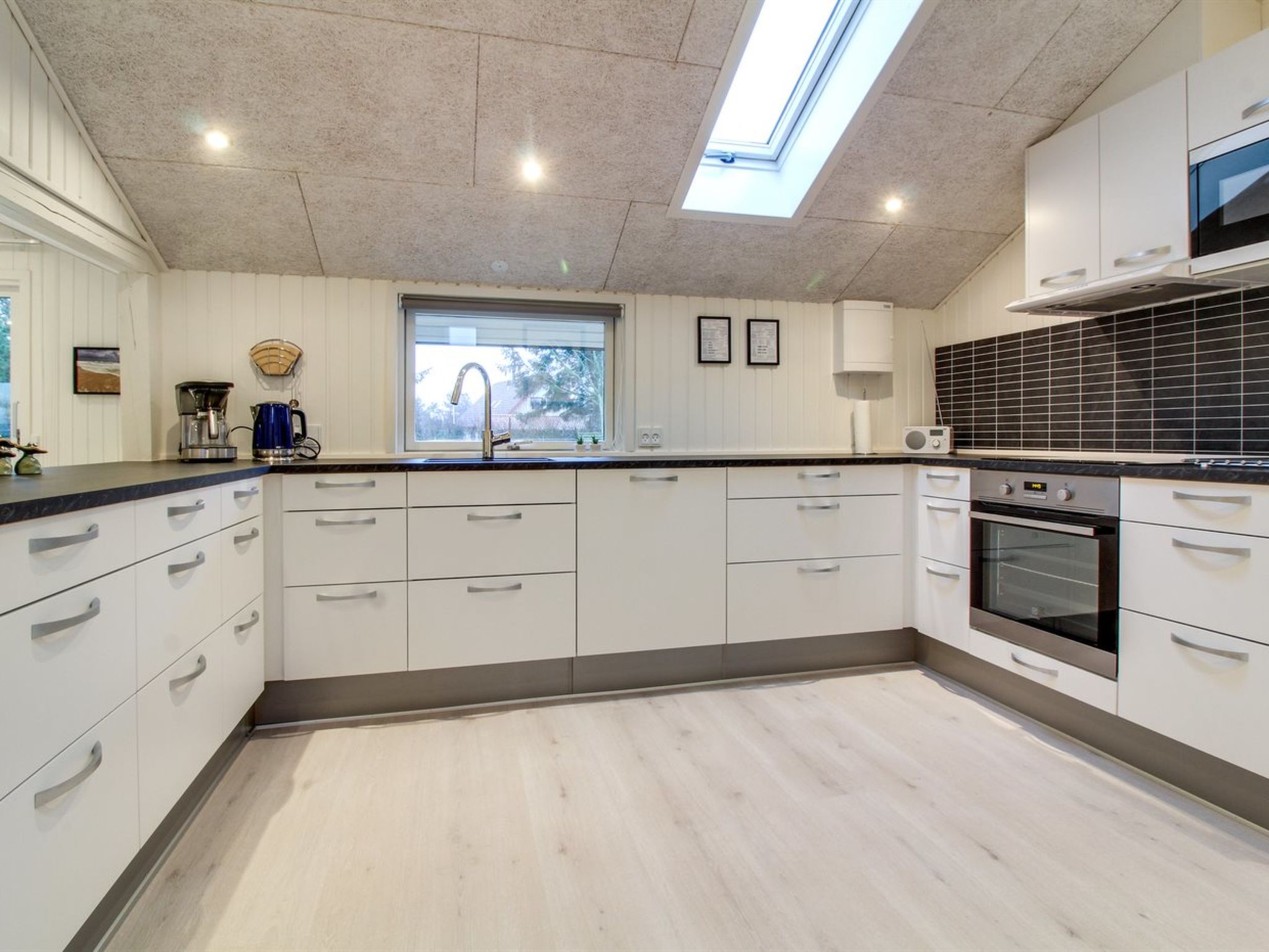 "Ria" - 250m from the sea - Dedans
