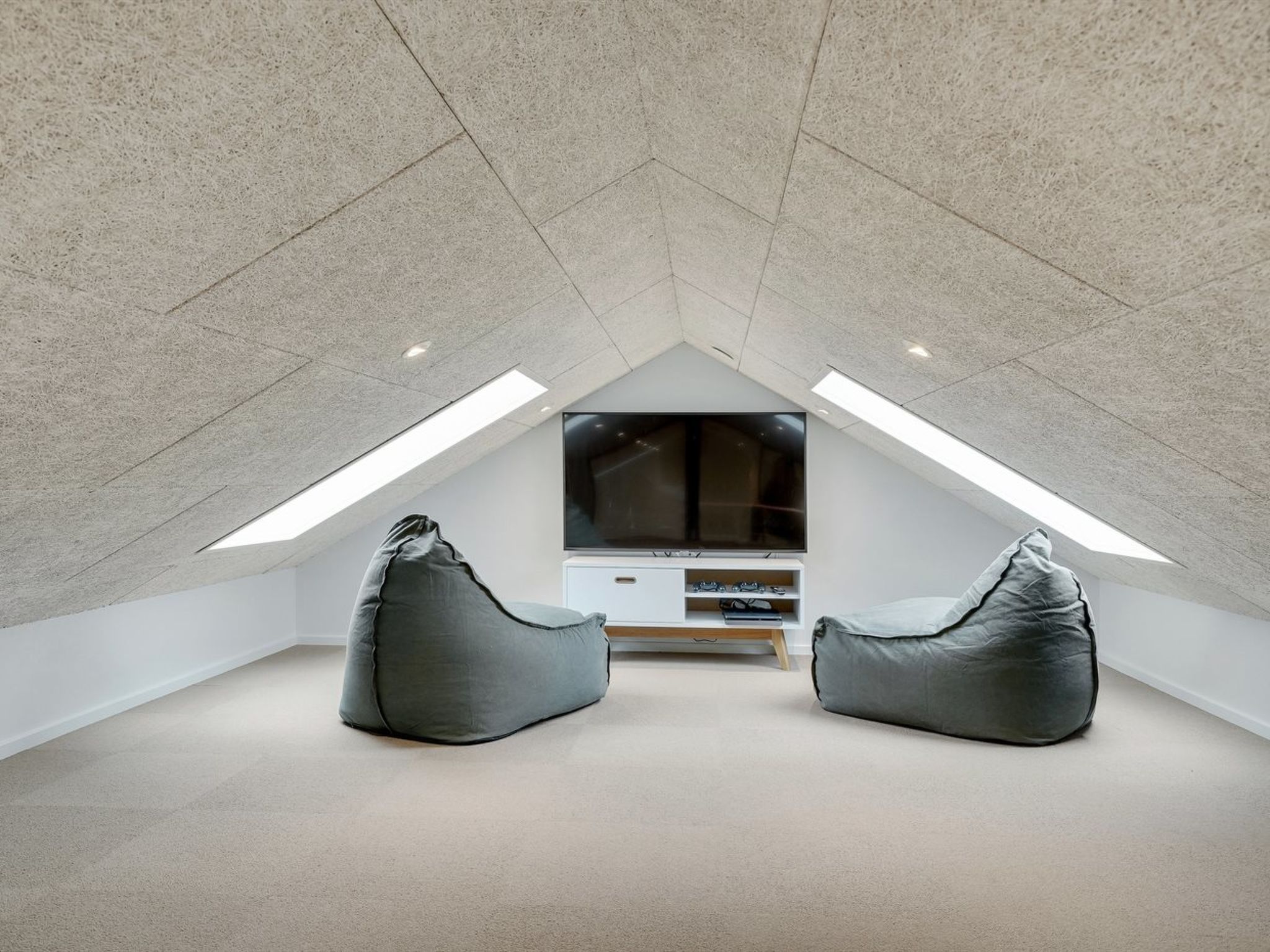 "Menja" - 1.4km from the sea-Binnen