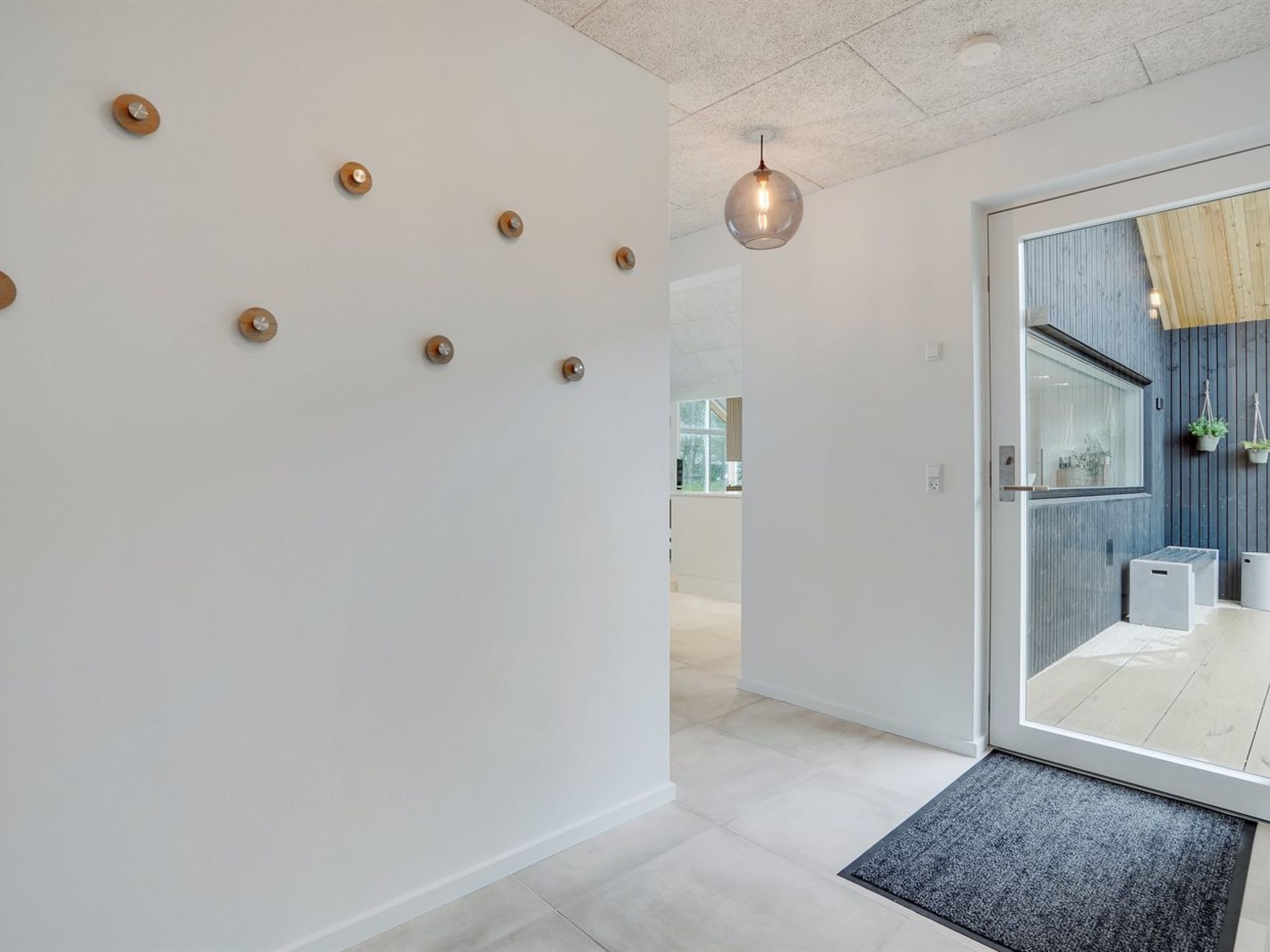 "Menja" - 1.4km from the sea-Binnen