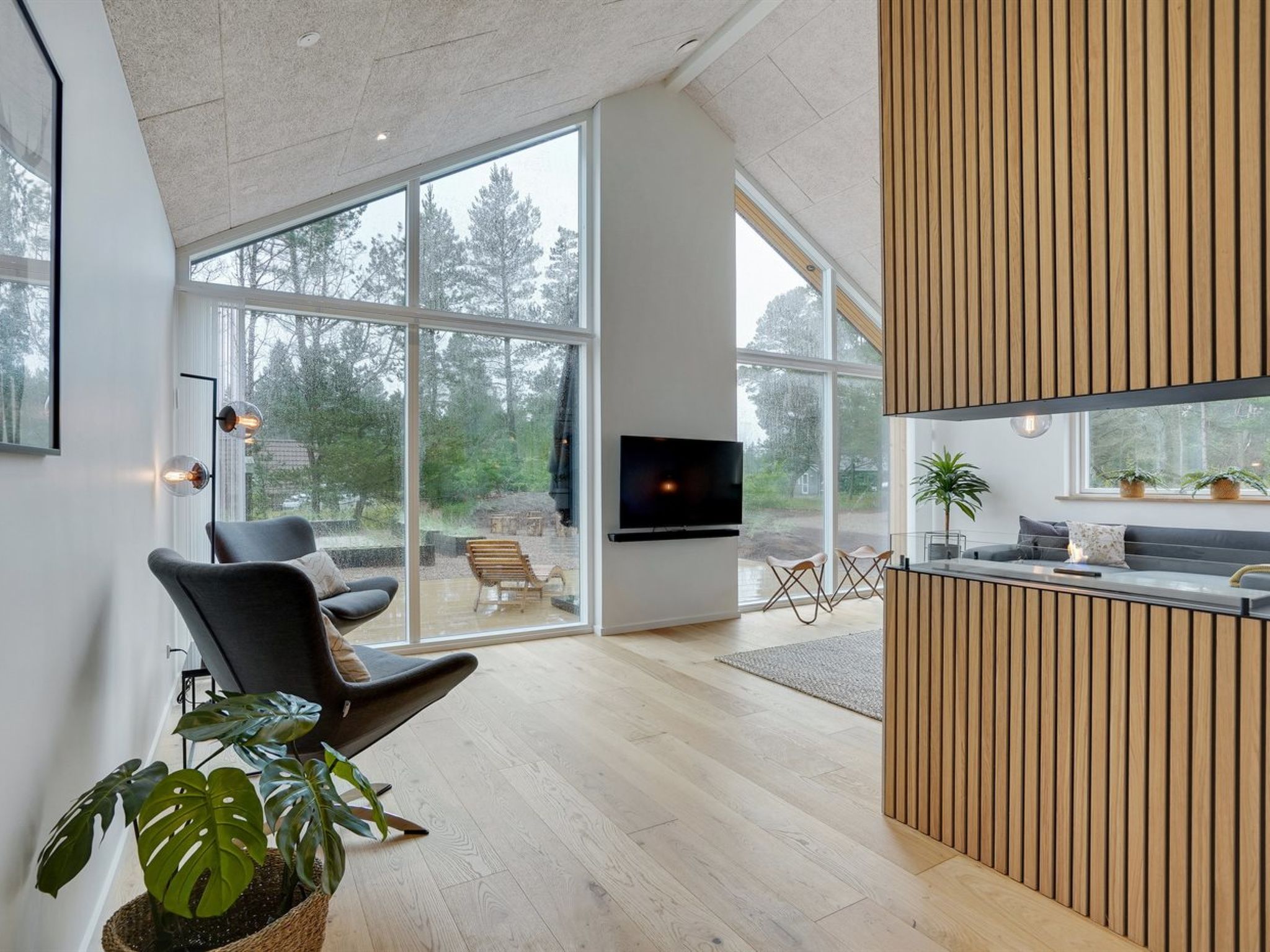 "Menja" - 1.4km from the sea-Binnen