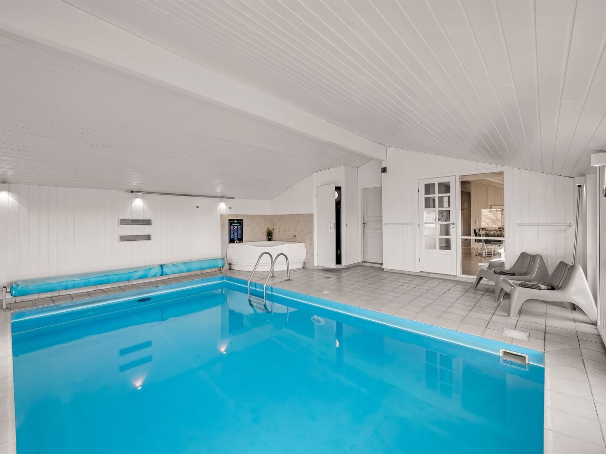 "Jaana" - 10m from the sea