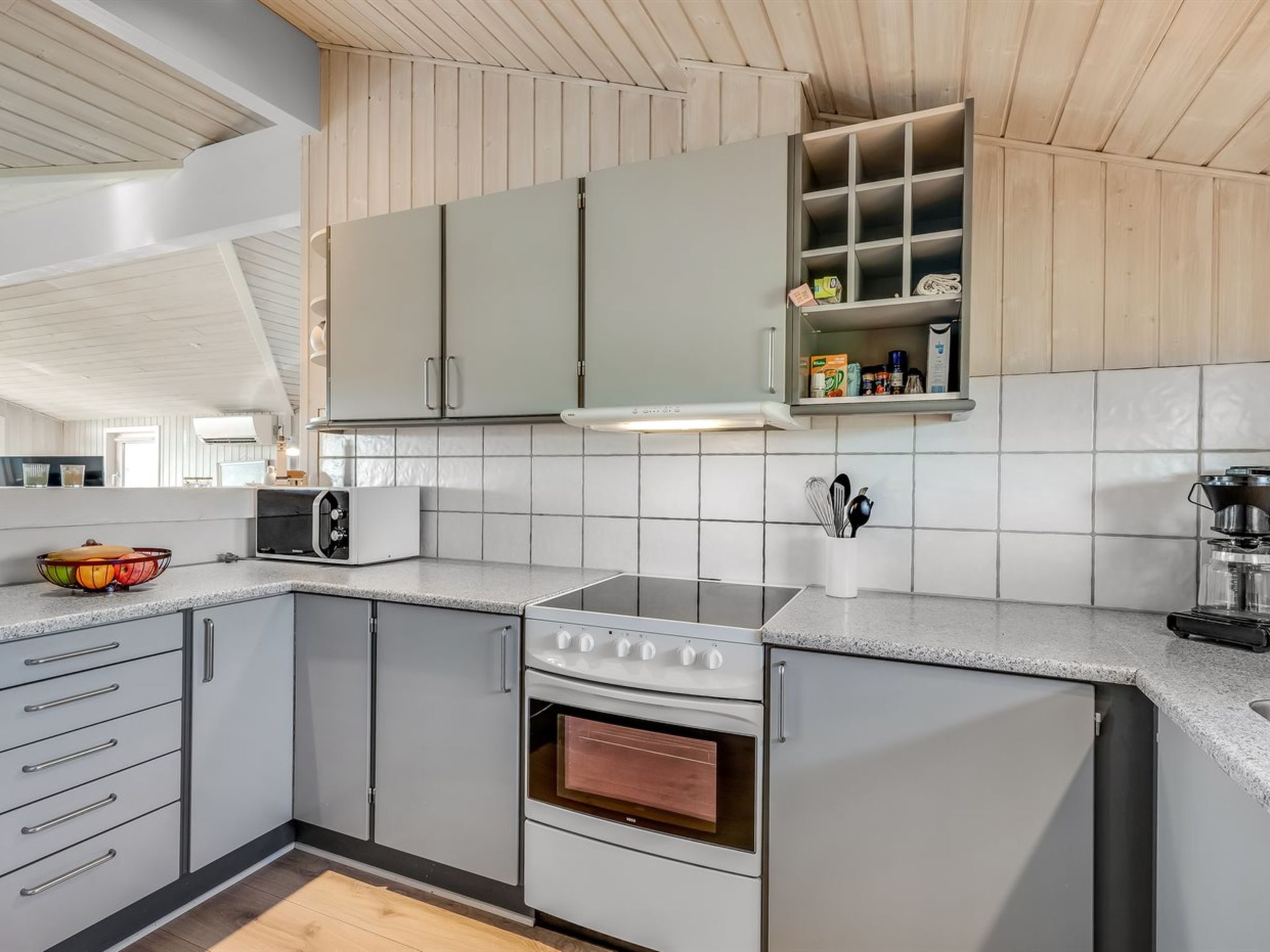 "Jaana" - 10m from the sea-Drinnen