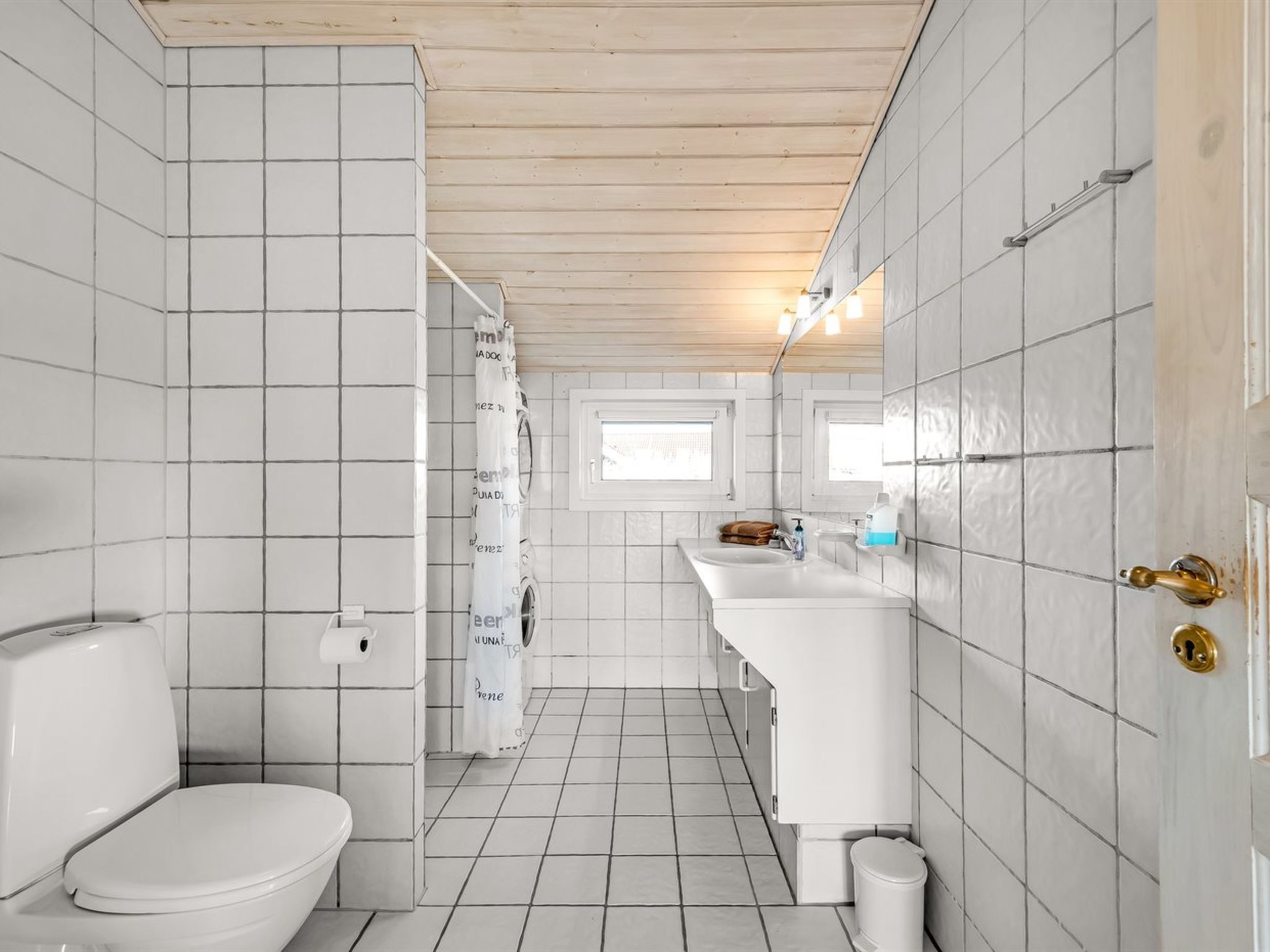 "Jaana" - 10m from the sea-Drinnen