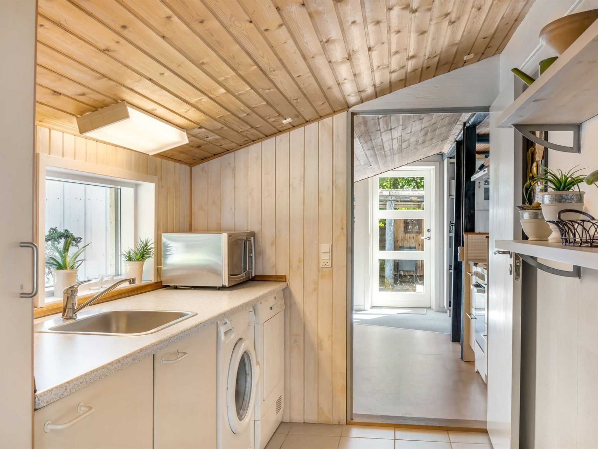 "Landolf" - 800m from the sea - Binnen
