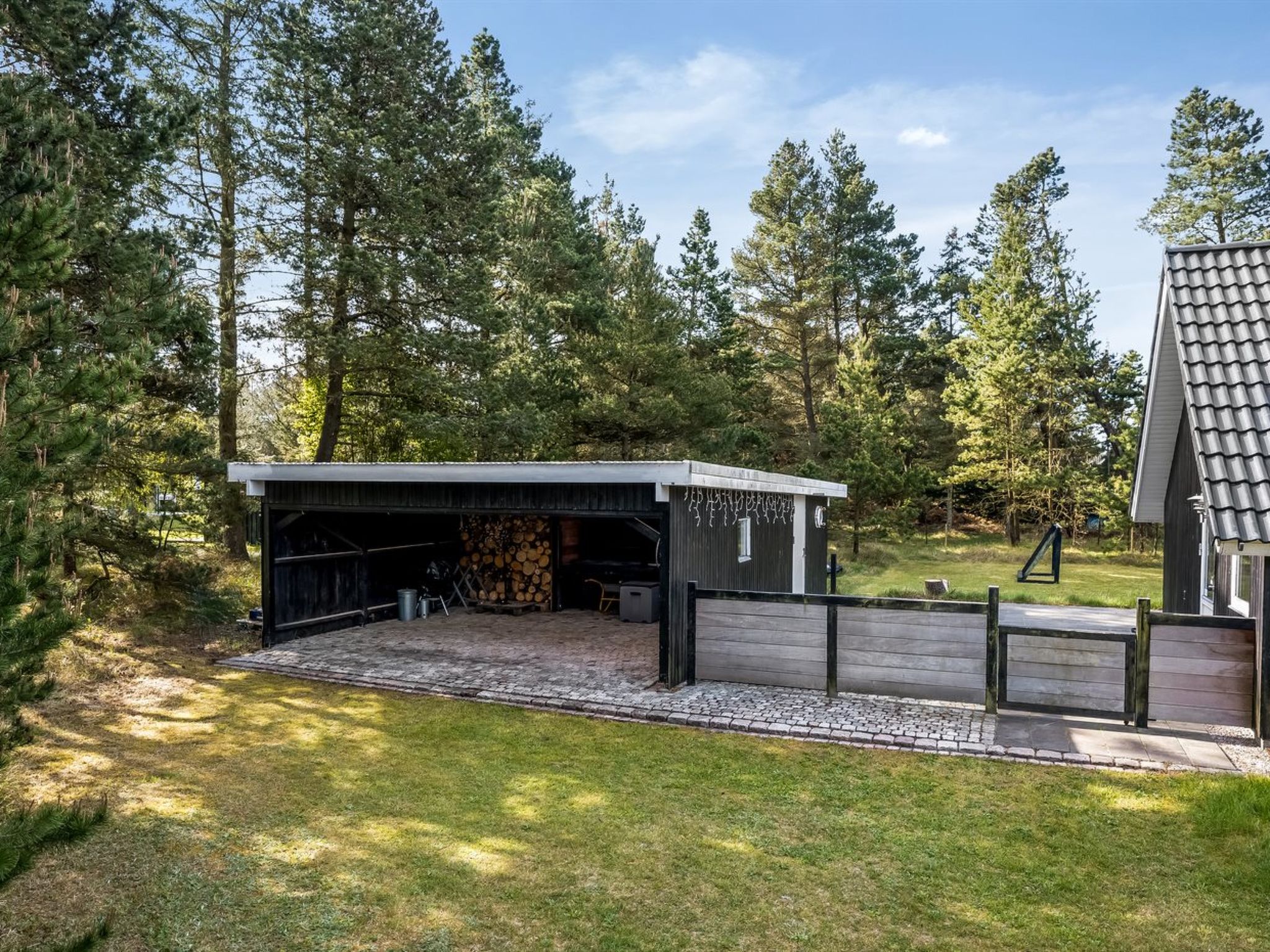 "Ottil" - 1.5km from the sea-Outside