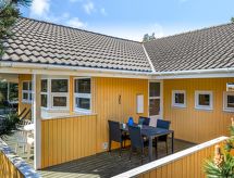 Ruim vakantiehuis op 6000 m² grond bij Blåvand, 2,1 km van zee - thumbnail 2