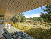 Ruim vakantiehuis op 6000 m² grond bij Blåvand, 2,1 km van zee - thumbnail 3