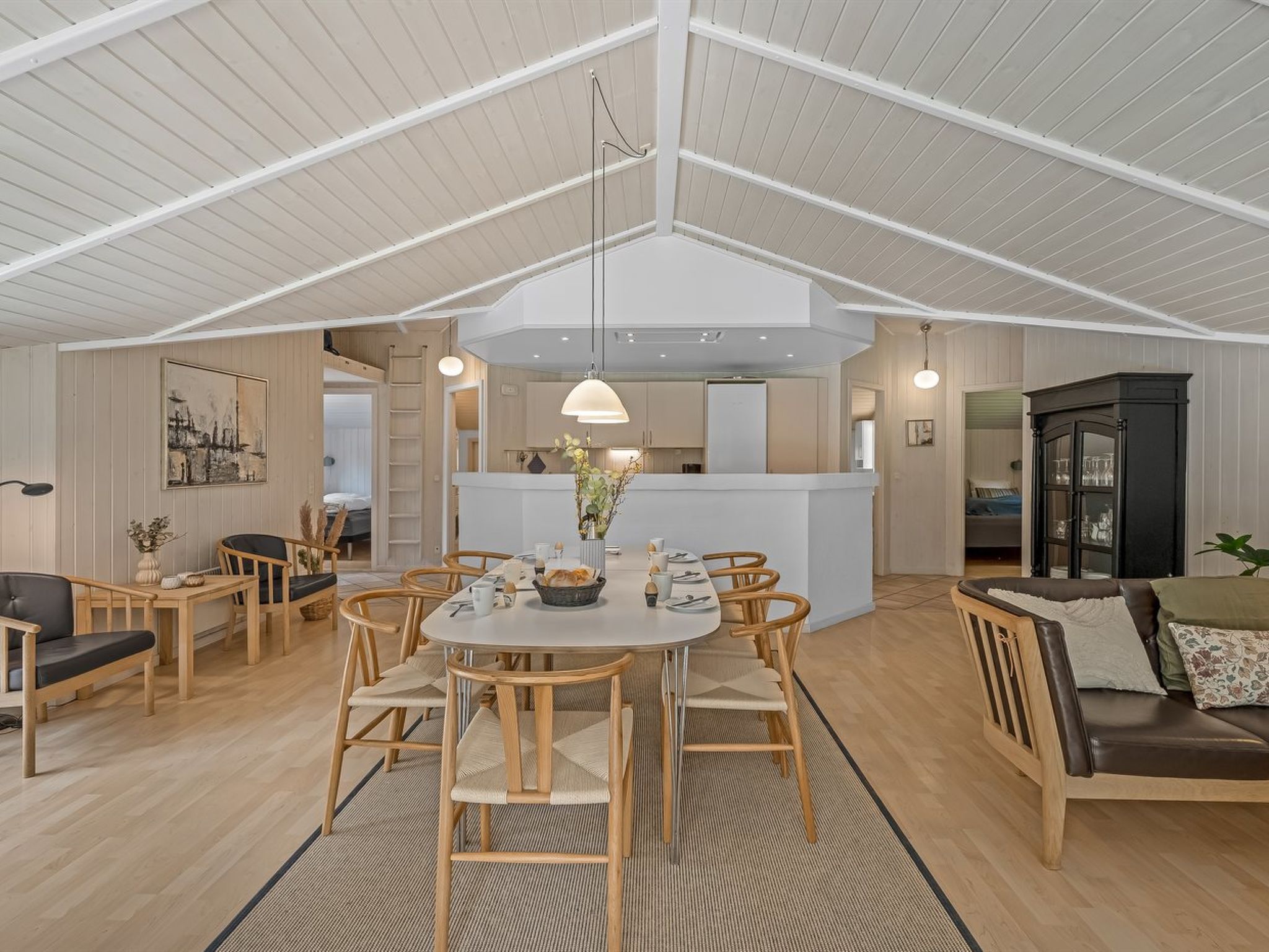 "Batsha" - 1.7km from the sea-Drinnen