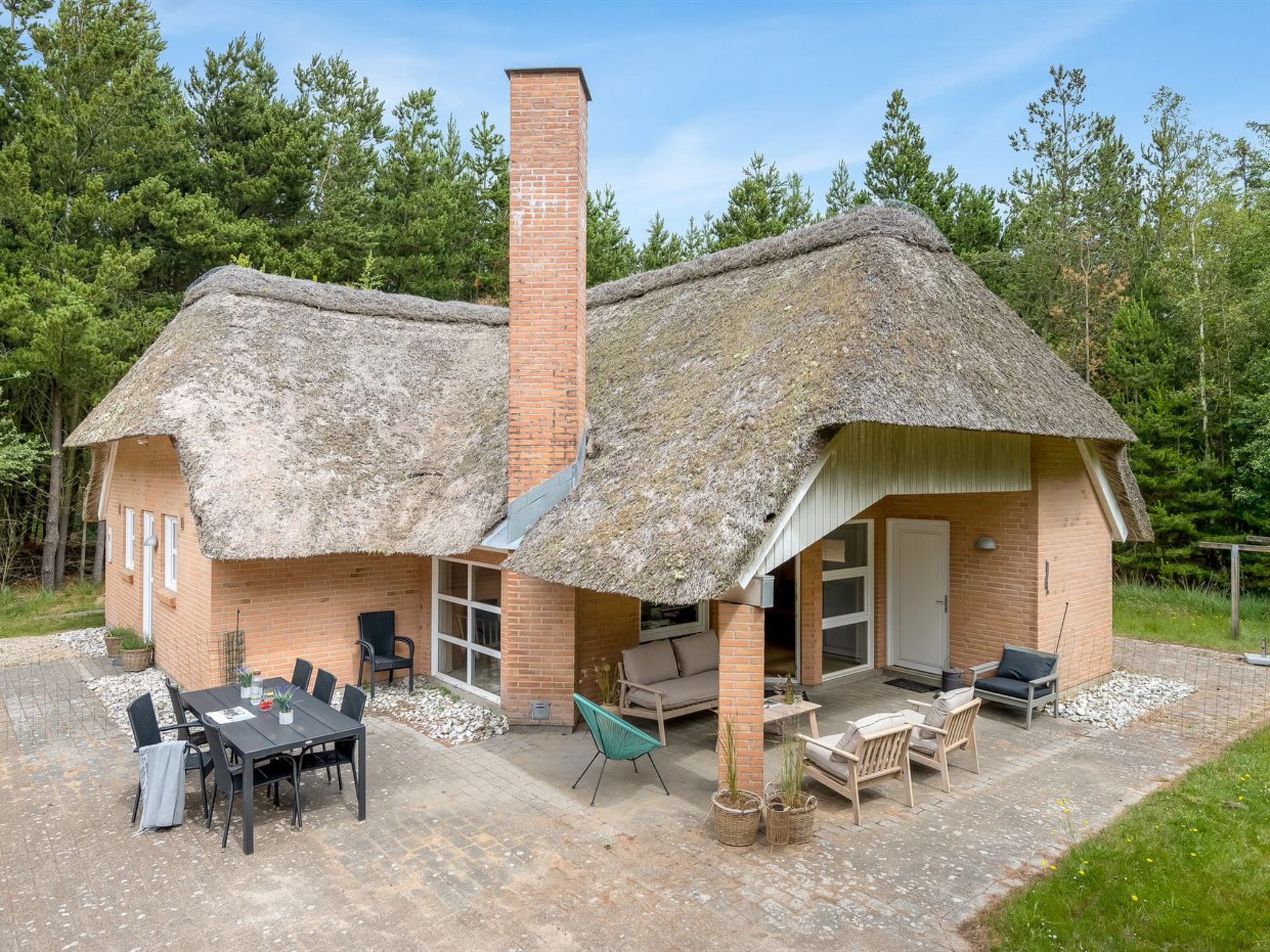"Batsha" - 1.7km from the sea-Draußen