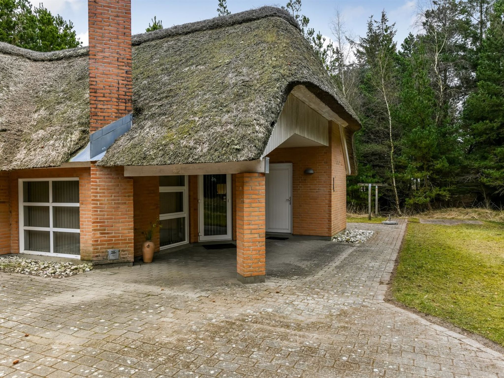 "Batsha" - 1.7km from the sea-Buiten