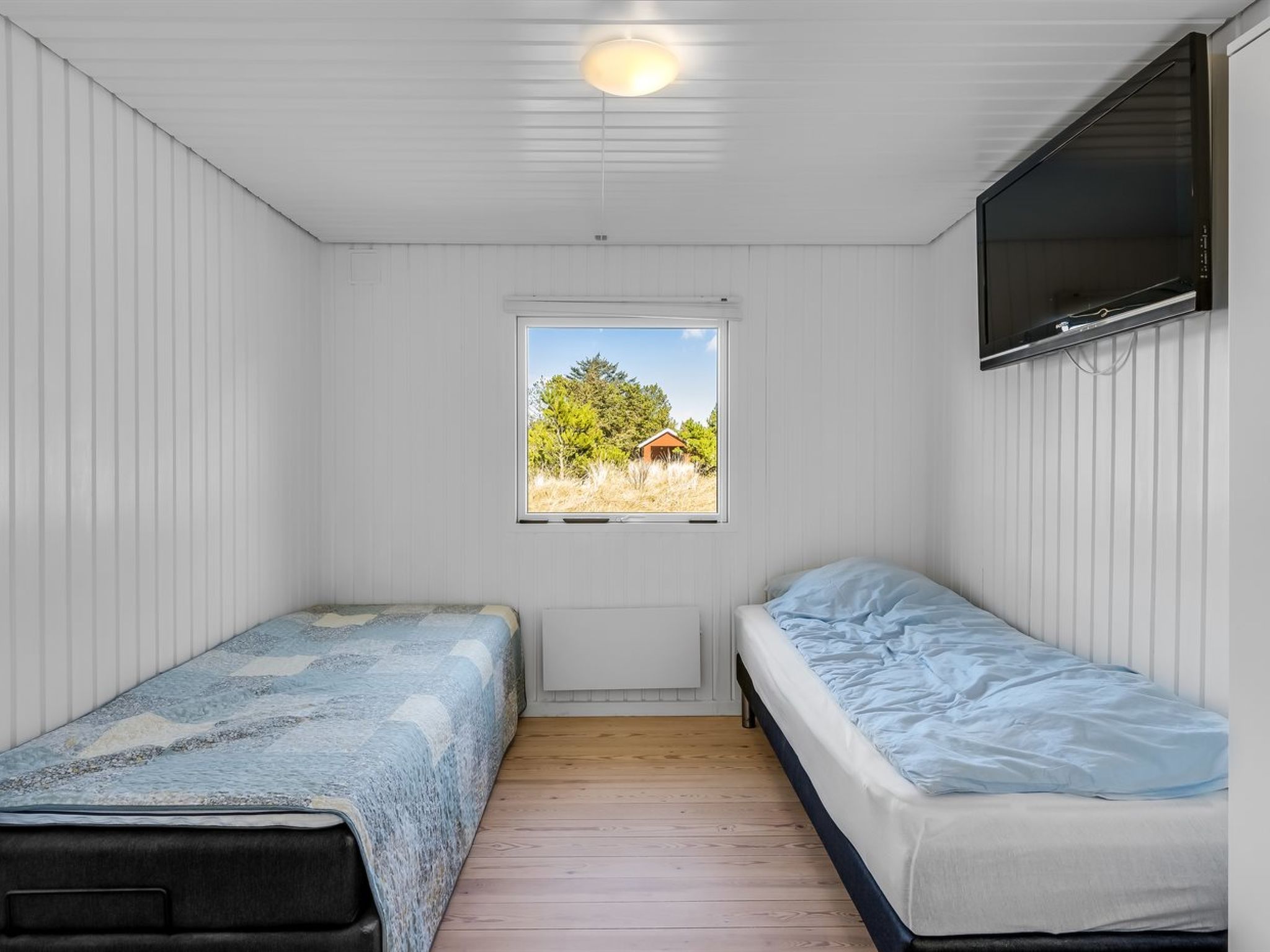 "Sinikka" - 900m from the sea - Binnen