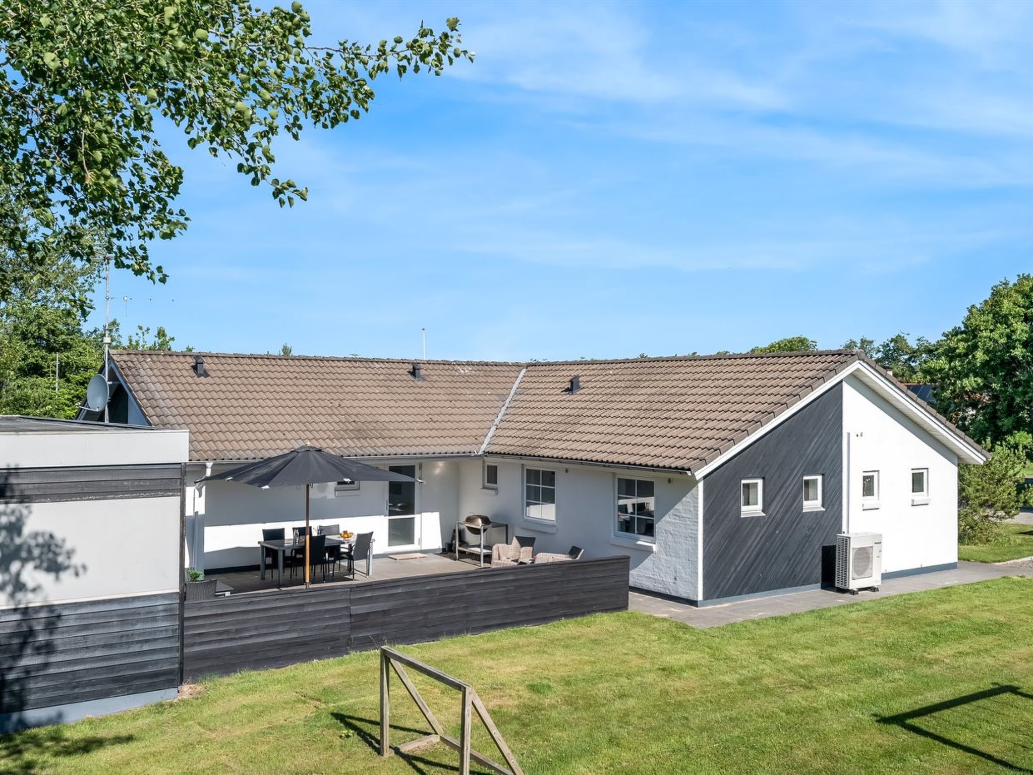 "Guthbrand" - 1.3km from the sea - Buiten