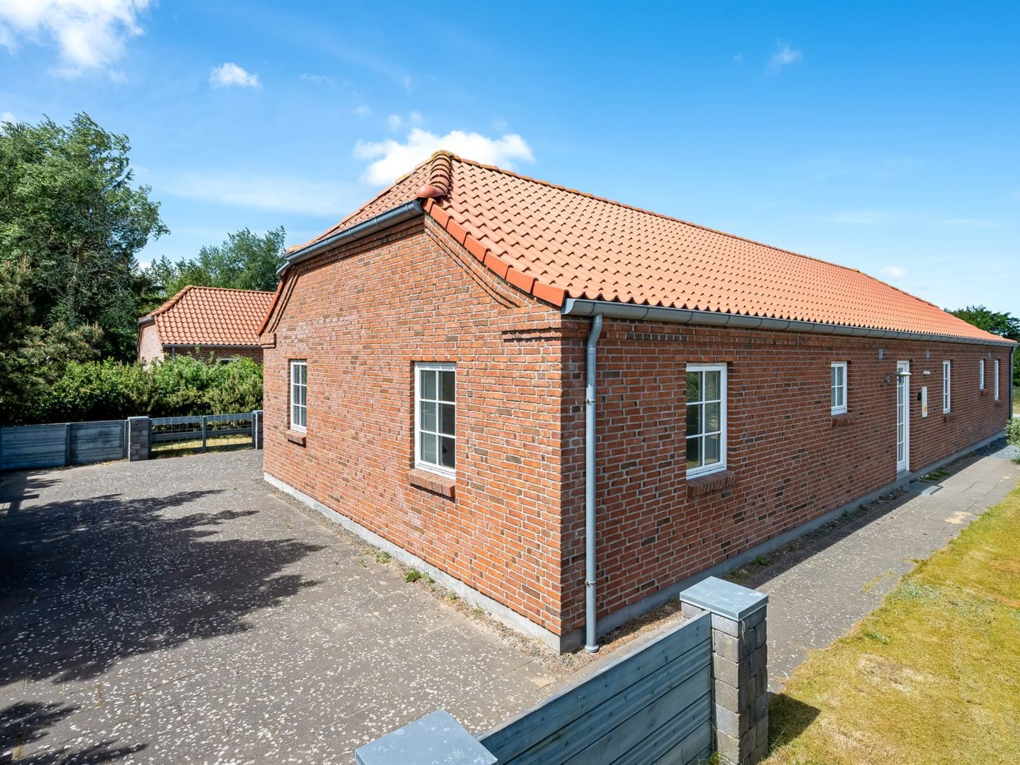 "Merit" - 3.2km from the sea-Outside