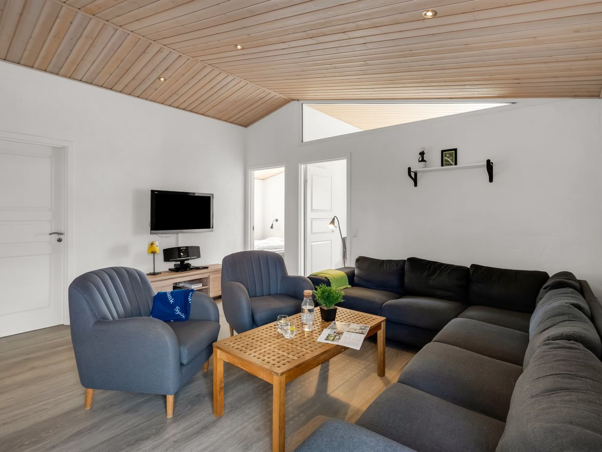 "Donco" - 3.2km from the sea-Dedans