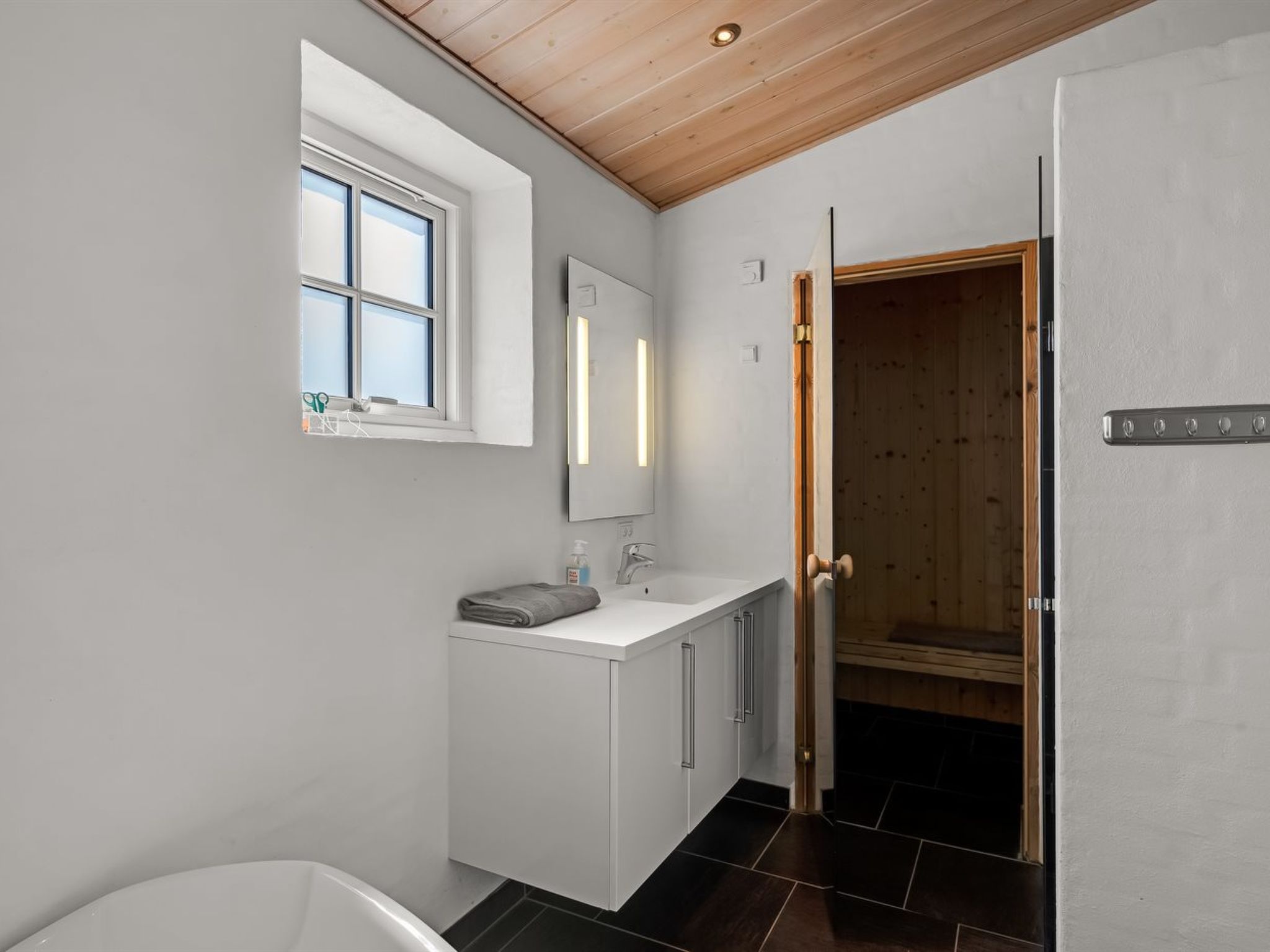 "Donco" - 3.2km from the sea-Dedans