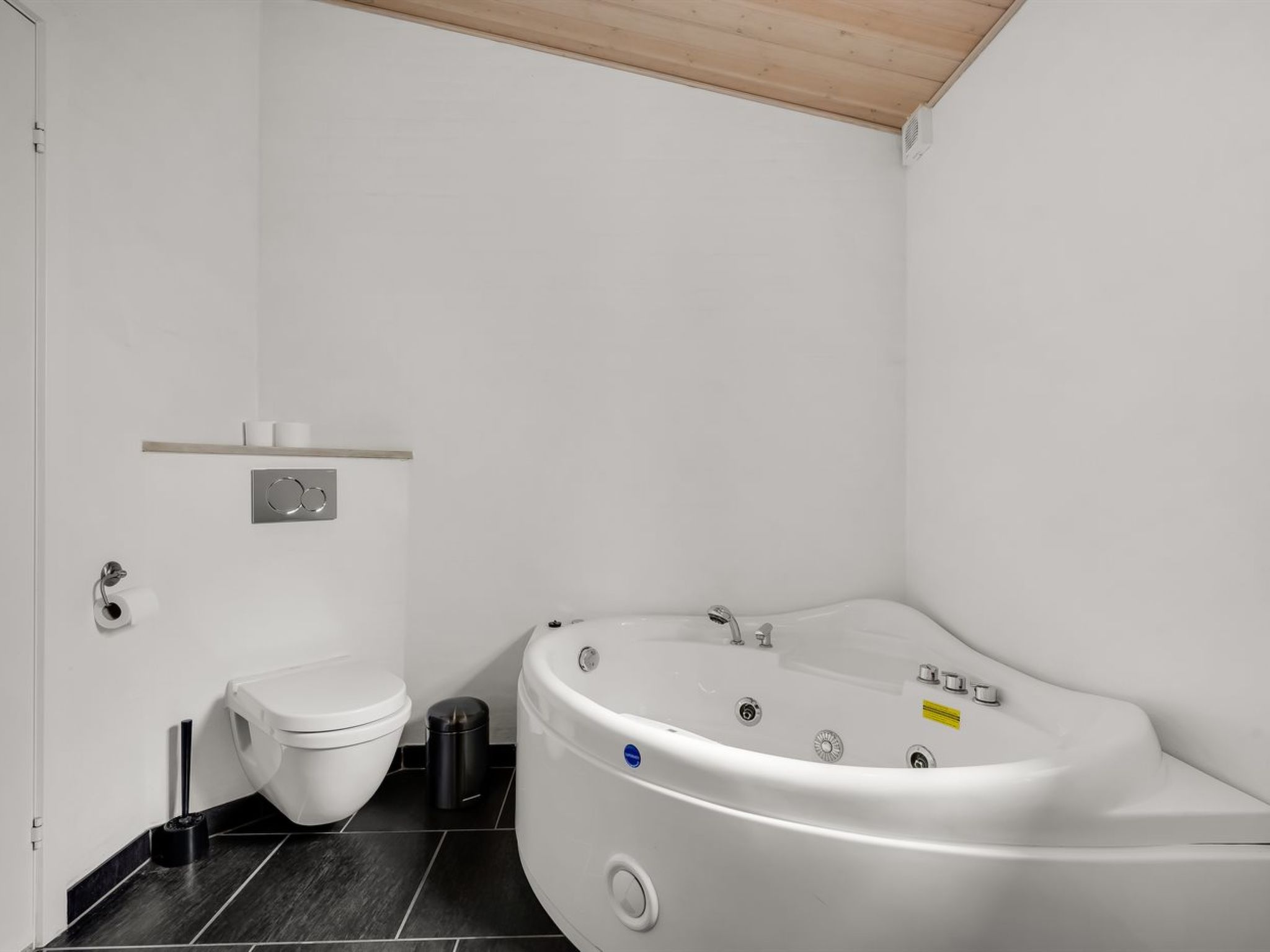 "Donco" - 3.2km from the sea-Dedans