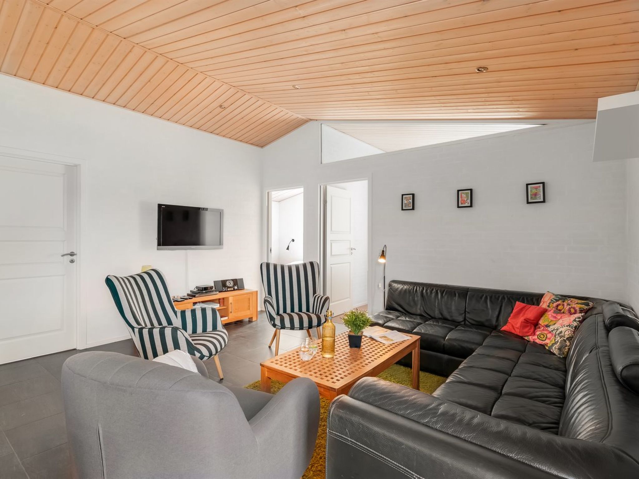 "Marjatta" - 3.2km from the sea-Dedans