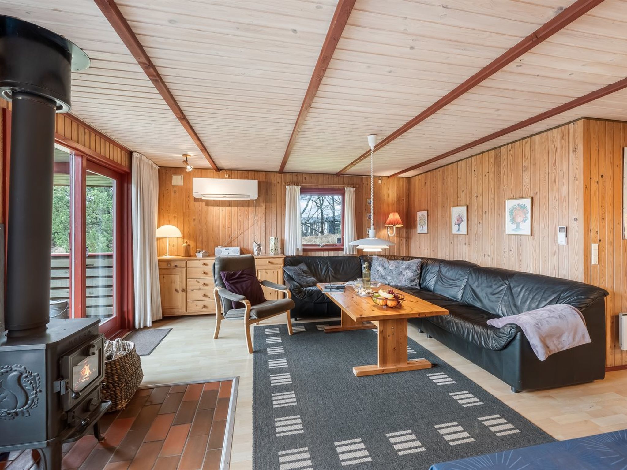 "Samine" - 1.2km from the sea