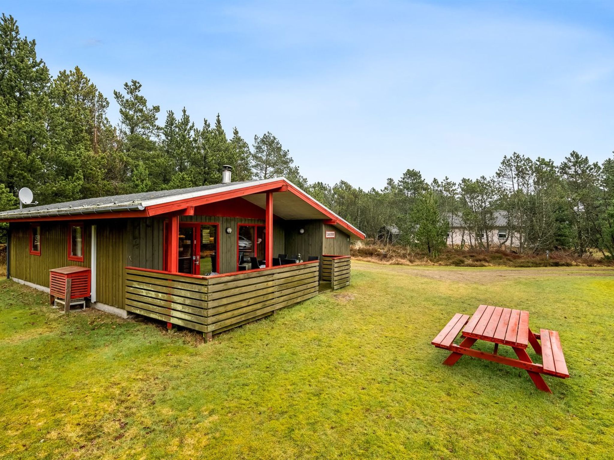 "Samine" - 1.2km from the sea-Outside