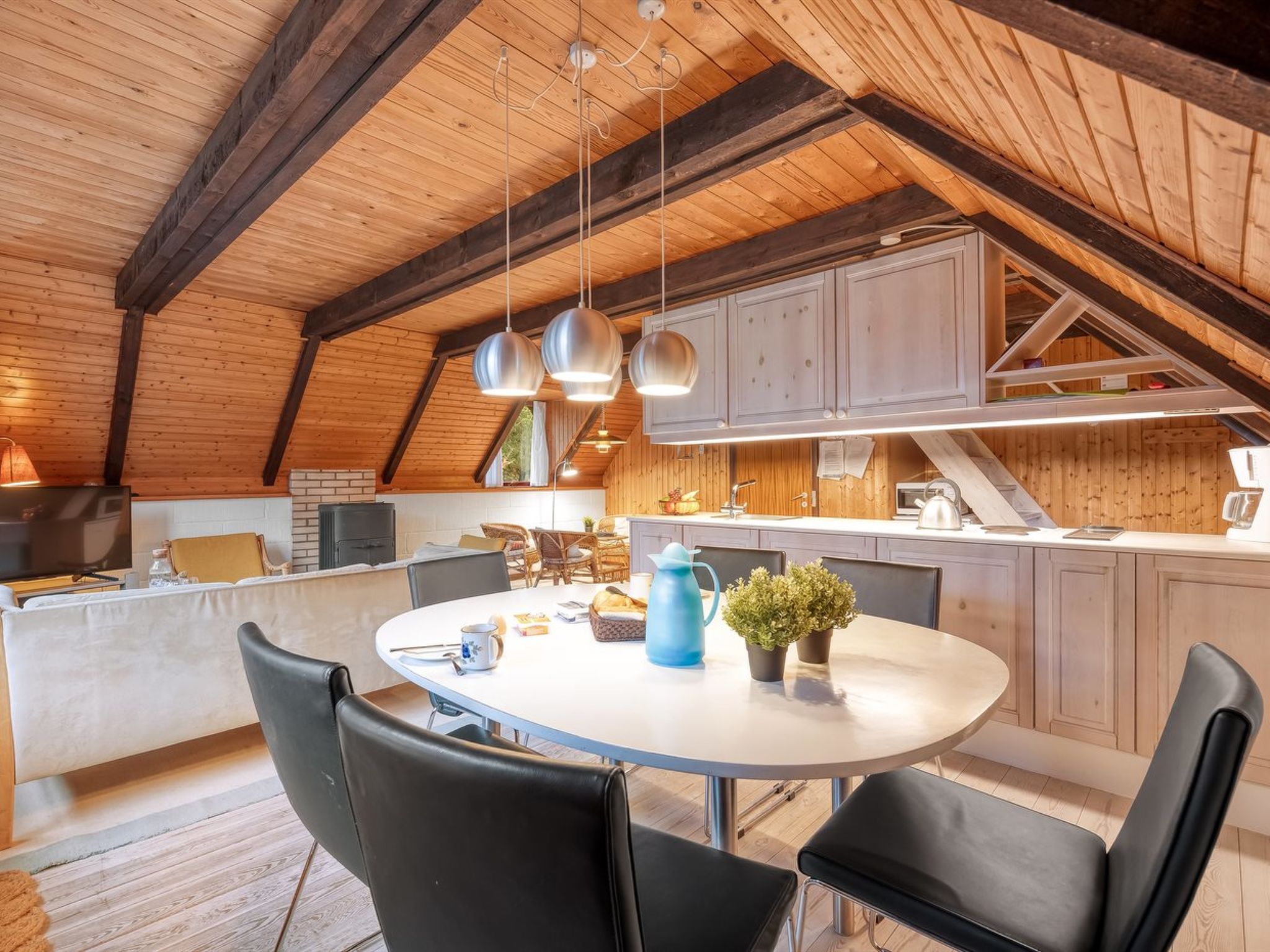 "Erhardt" - 2km from the sea - Binnen