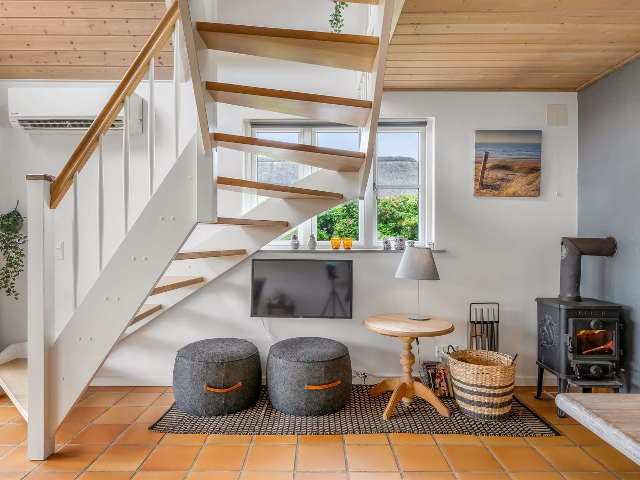 "Algut" - 200m from the sea - Drinnen