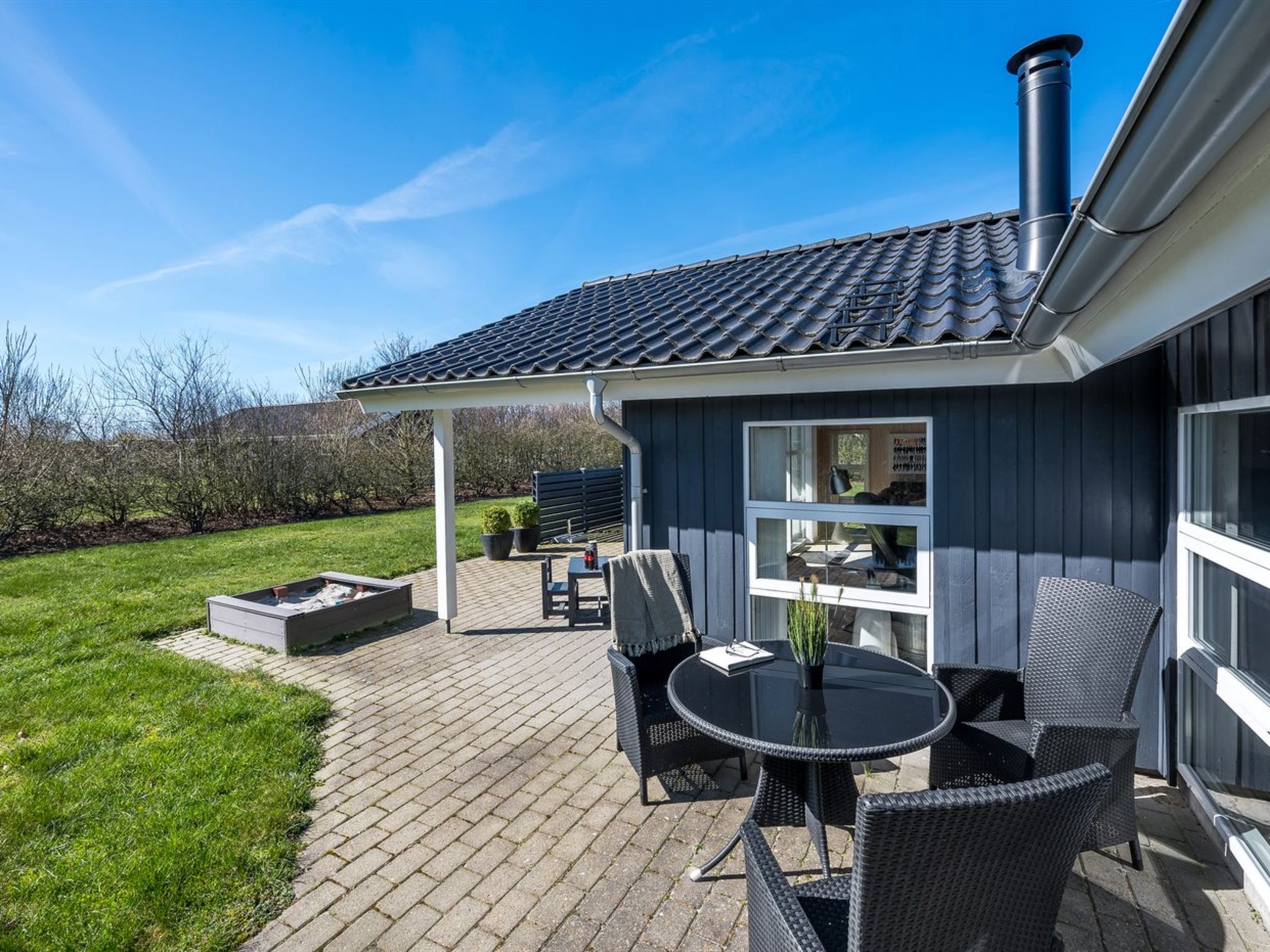 "Haagen" - 600m to the fjord-Buiten