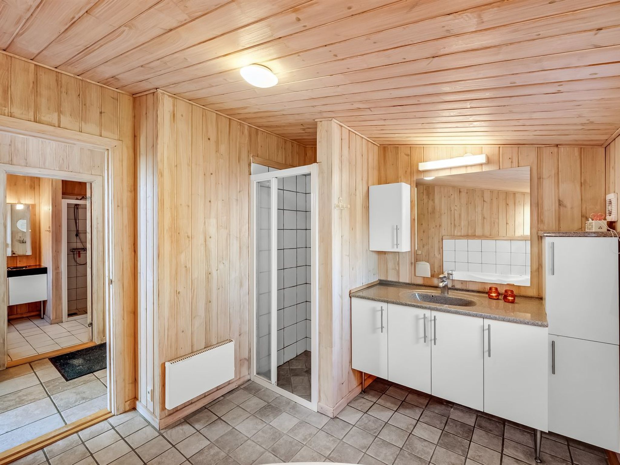 "Benjamina" - 530m to the fjord - Inside