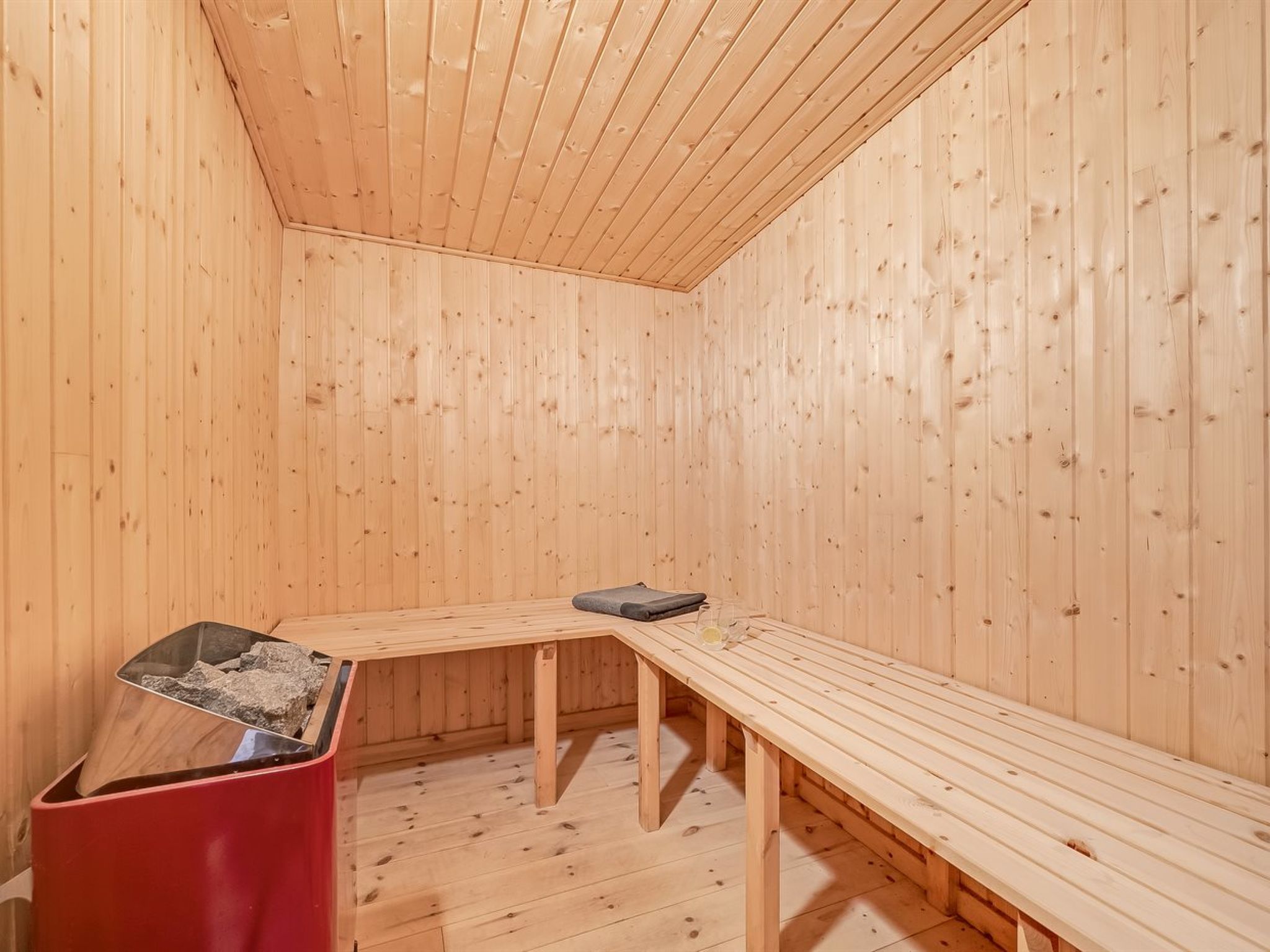 "Benjamina" - 530m to the fjord - Inside