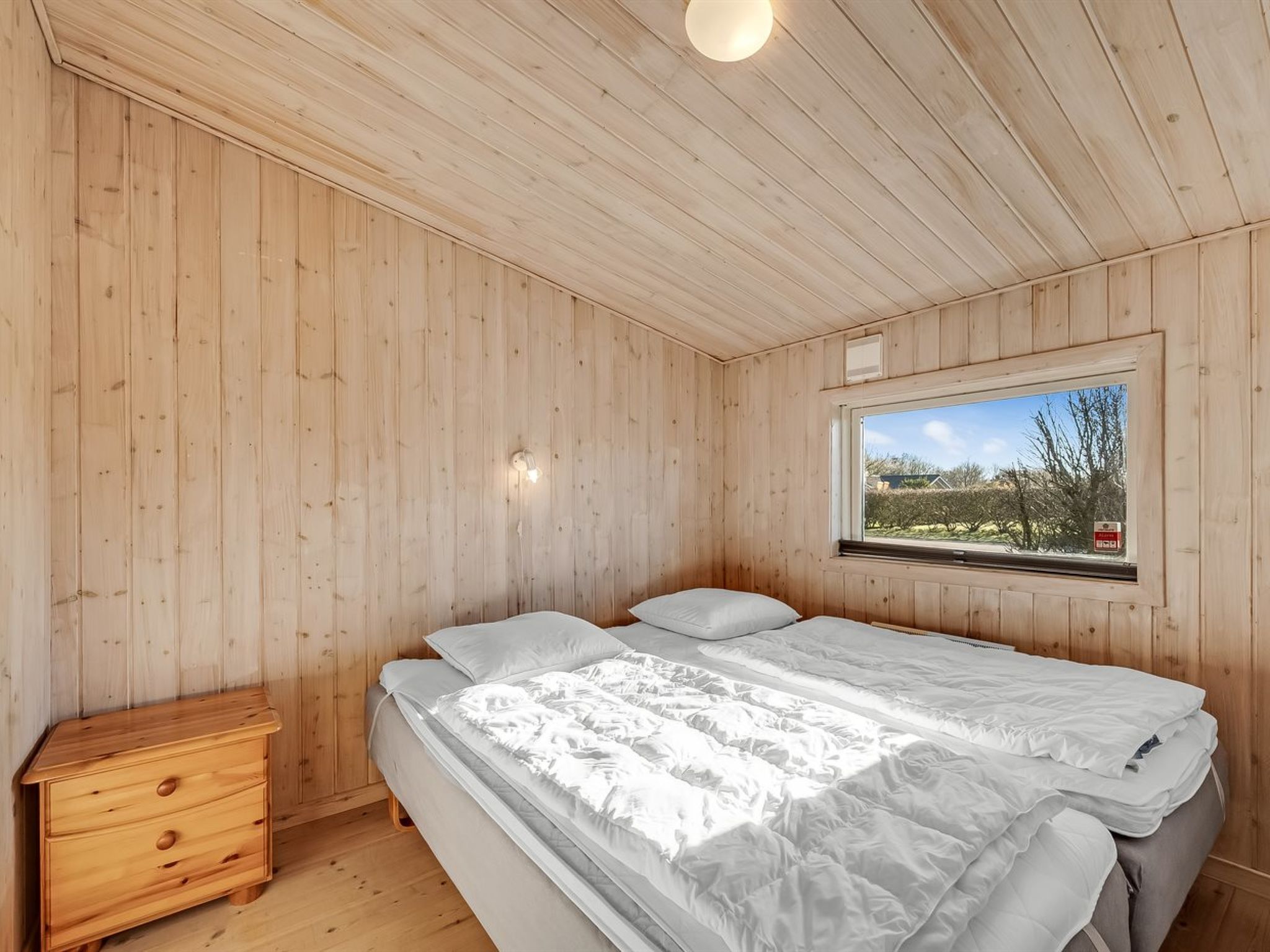 "Benjamina" - 530m to the fjord - Inside