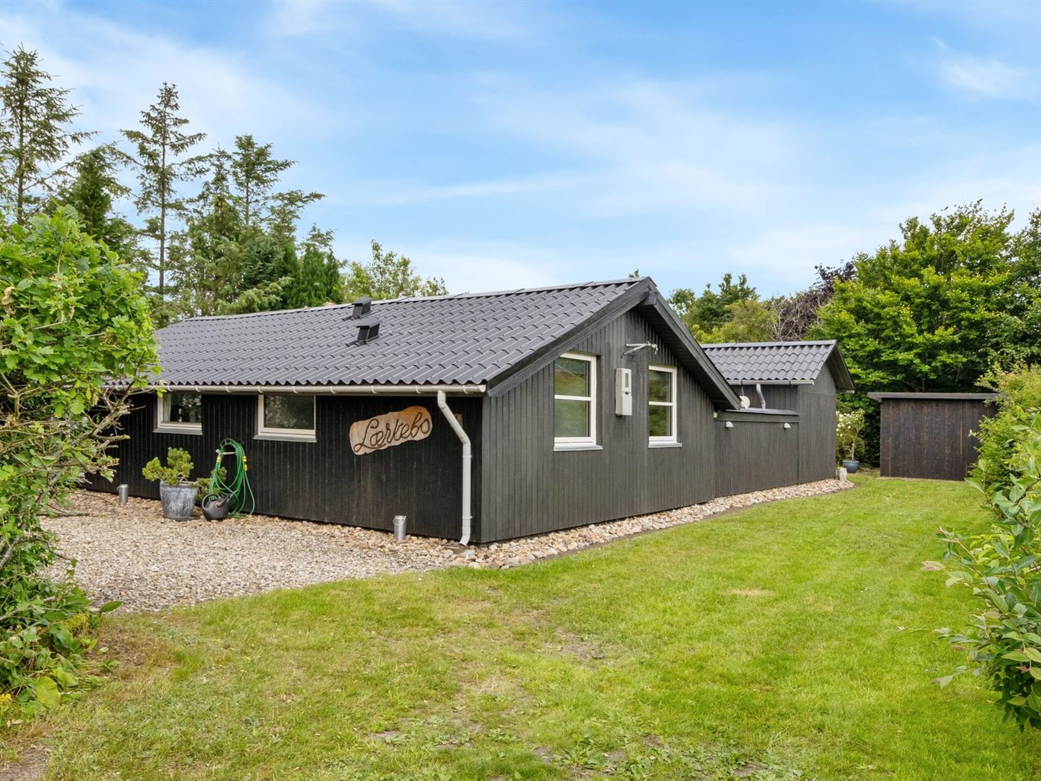"Dorota" - 300m to the fjord-Buiten