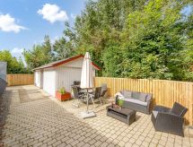 Dorthe: Ruime vakantiewoning met sauna, 300m van de fjord bij Tarm - thumbnail 5