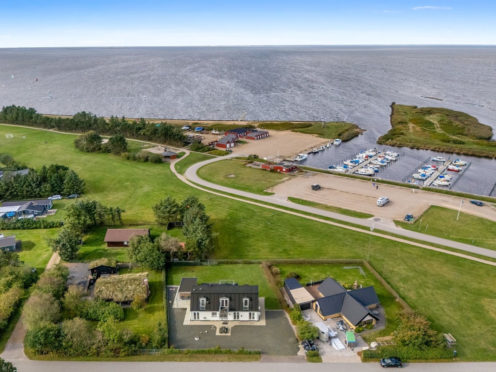 "Timotej" - 75m to the fjord - Buiten