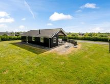 Saara: Ruime vakantiewoning met sauna op 700 meter van de fjord bij Tarm - thumbnail 4