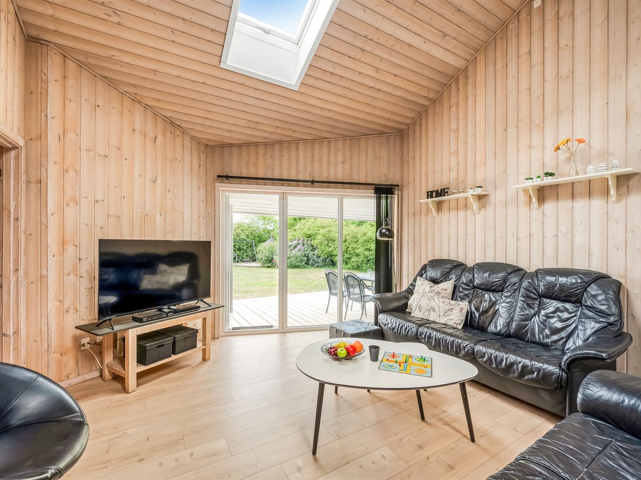 "Yorick" - 350m to the fjord-Binnen