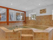 Blaguna: Ruim familiehuis aan zee met sauna en speeltuin voor 18 personen - thumbnail 4