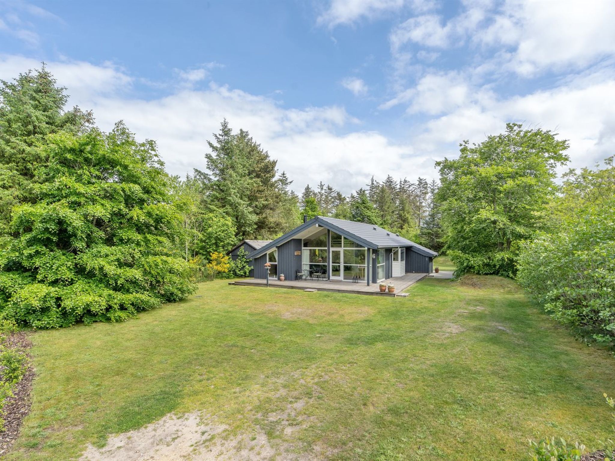 "Elevine" - 300m to the fjord-Buiten