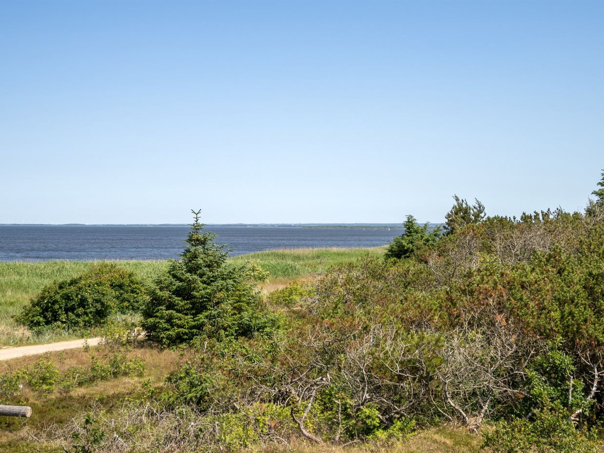 "Ingeborg" - 100m to the fjord-Buiten