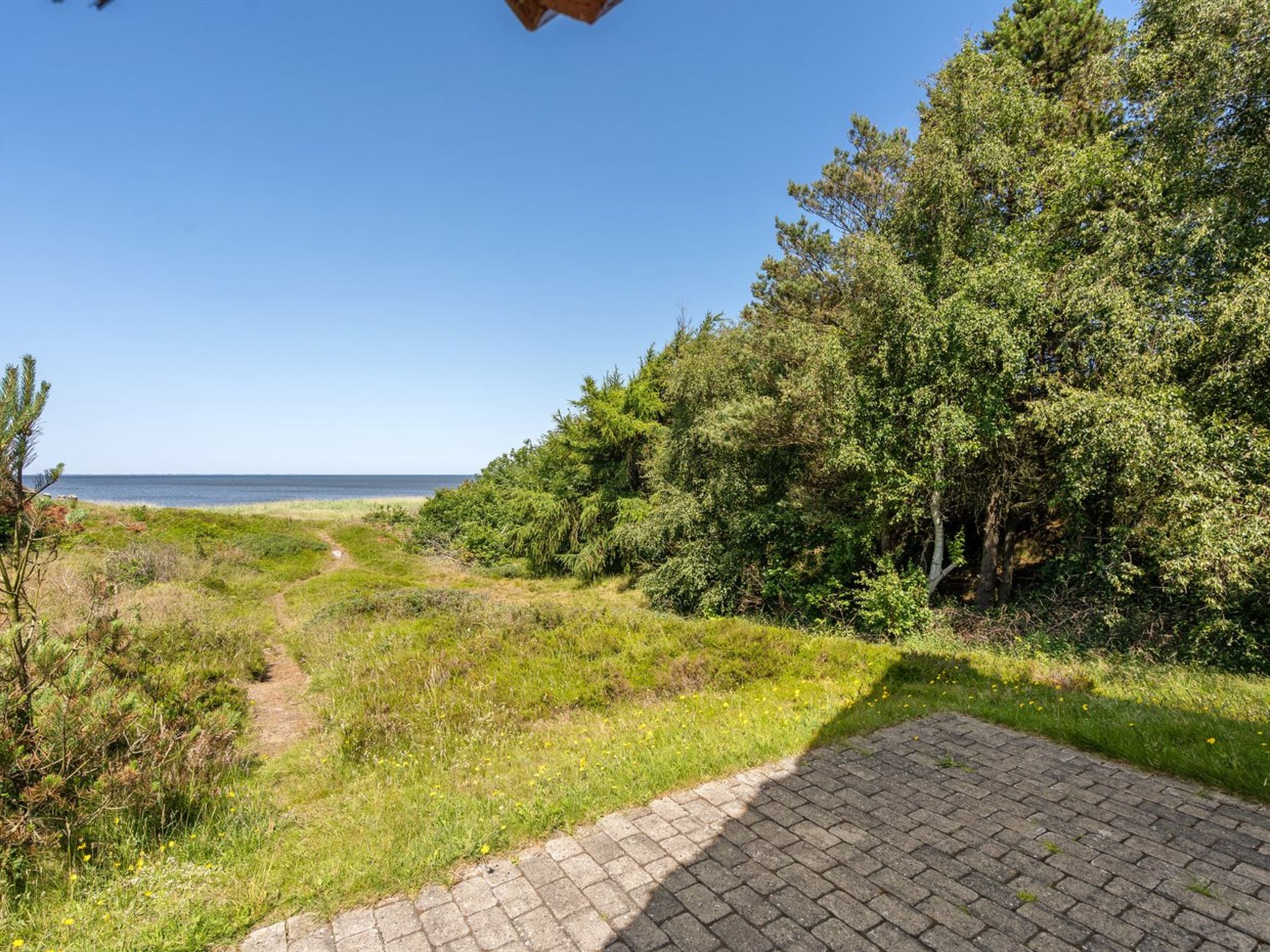 "Ingeborg" - 100m to the fjord - Buiten