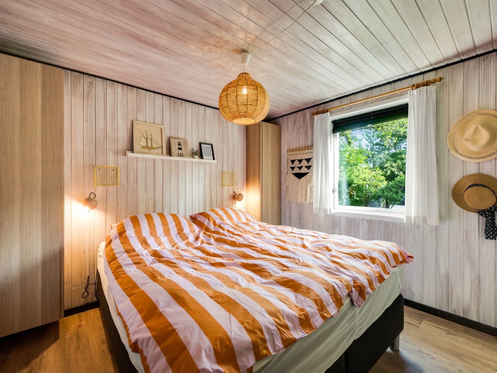 "Nelina" - 950m to the fjord - Binnen