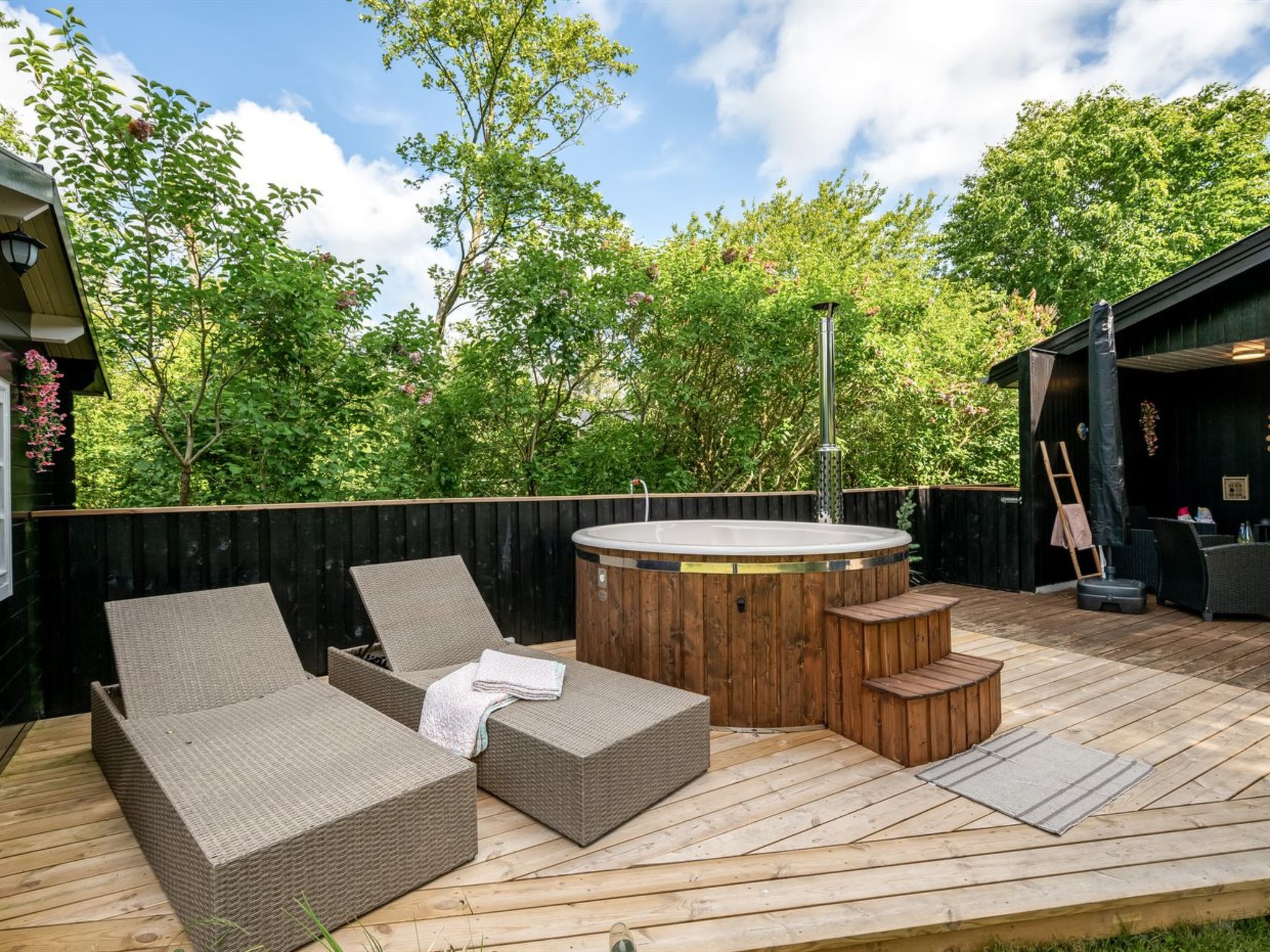 "Nelina" - 950m to the fjord - Binnen