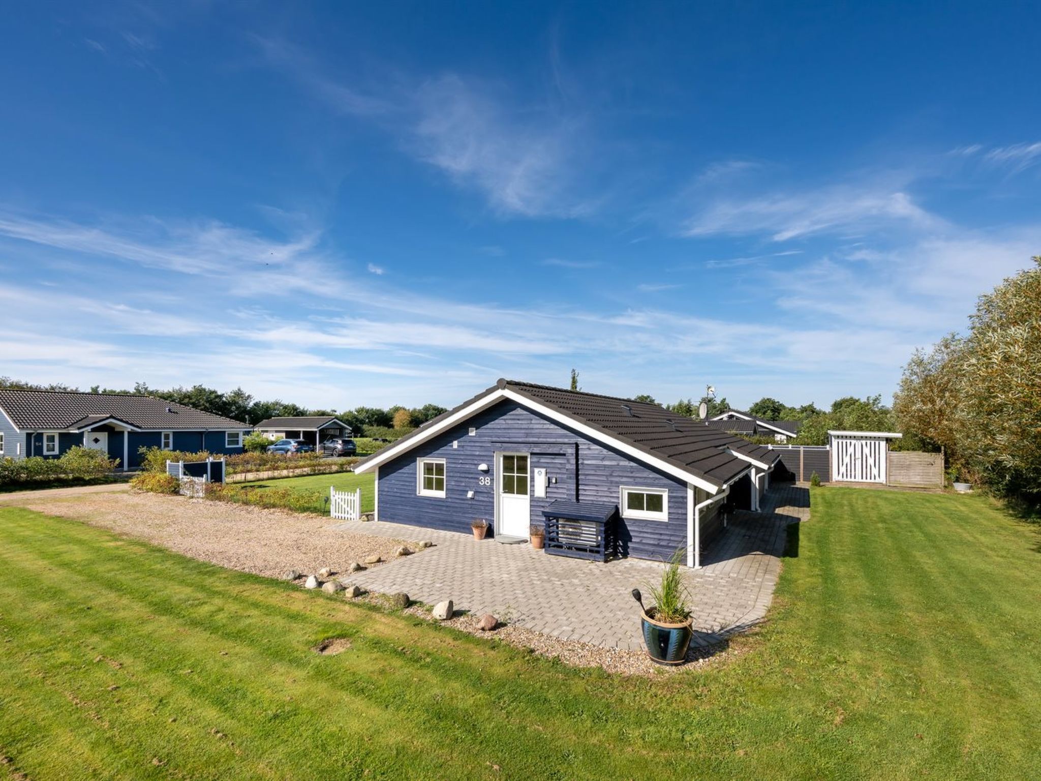 "Shalin" - 1.4km to the fjord - Buiten