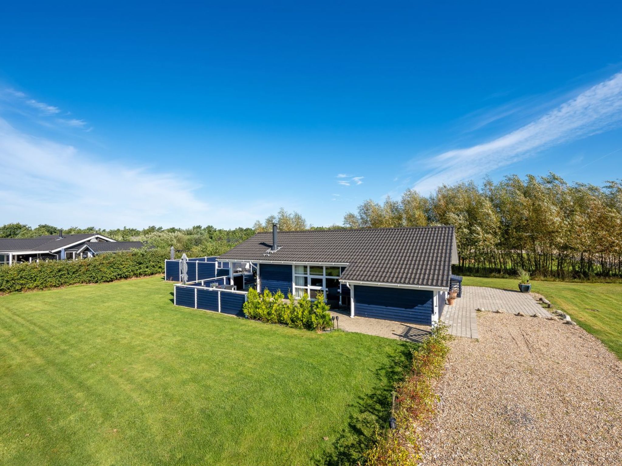 "Shalin" - 1.4km to the fjord - Buiten