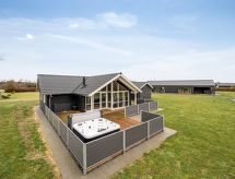 Gertrude: Luxe vakantiehuis aan de Deense westkust met whirlpool en haard - thumbnail 1