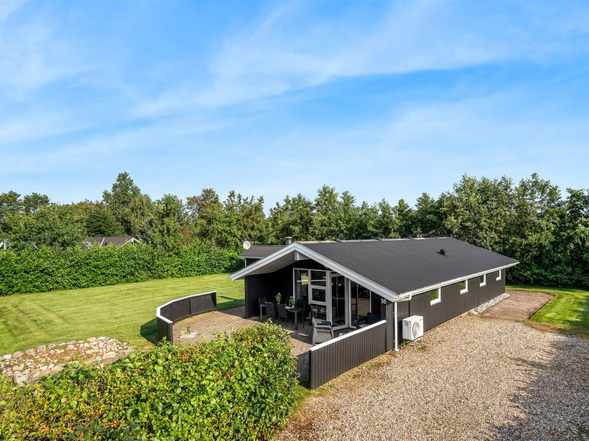 "Robertha" - 800m to the fjord - Buiten