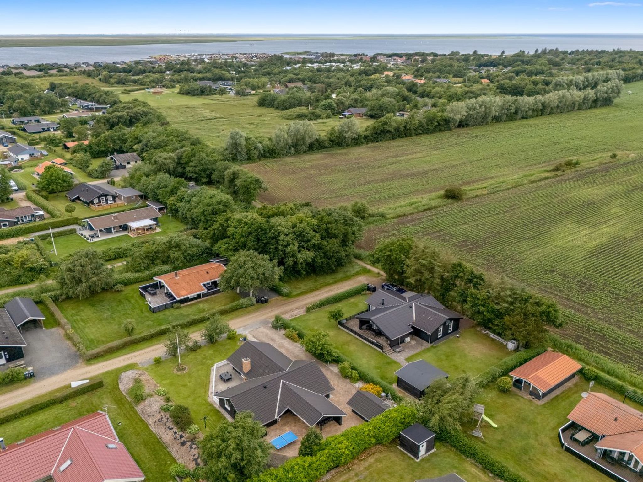 "Tinne" - 800m to the inlet-Draußen