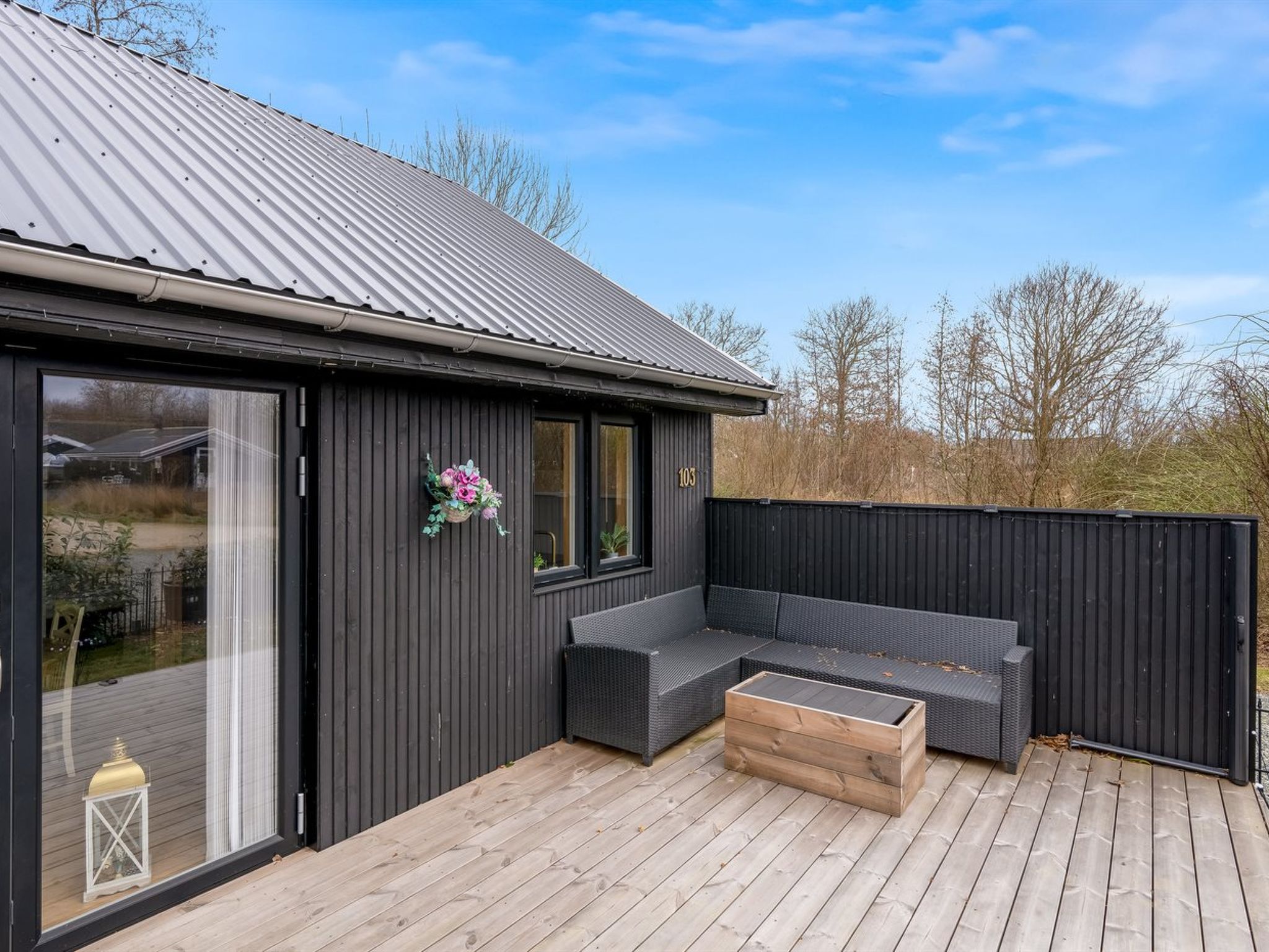 "Fastulf" - 1.2km to the fjord - Buiten