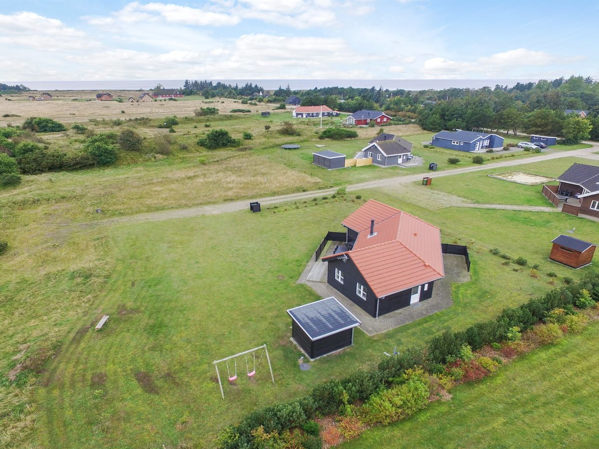 "Arnger" - 300m to the fjord - Buiten