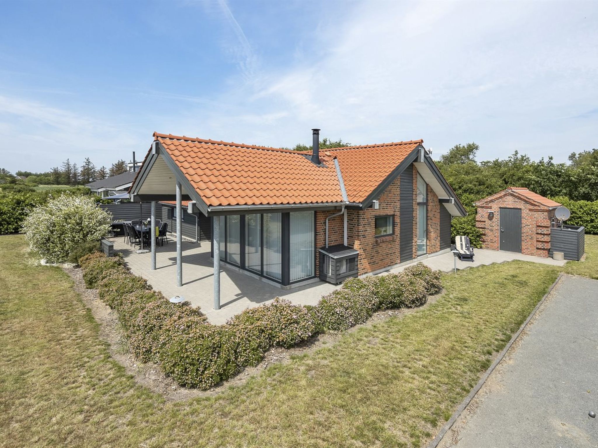 "Donka" - 300m to the fjord - Buiten