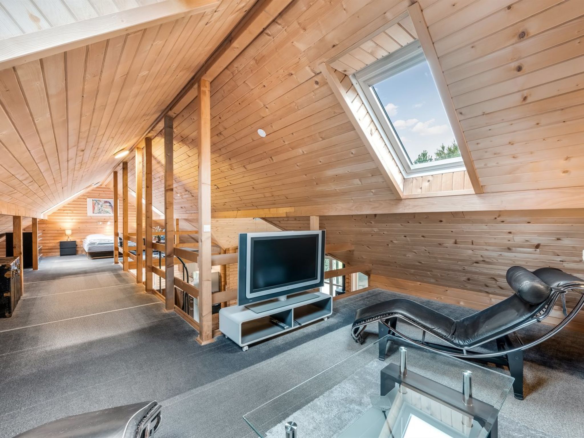 "Yvonna" - 350m to the fjord-Binnen