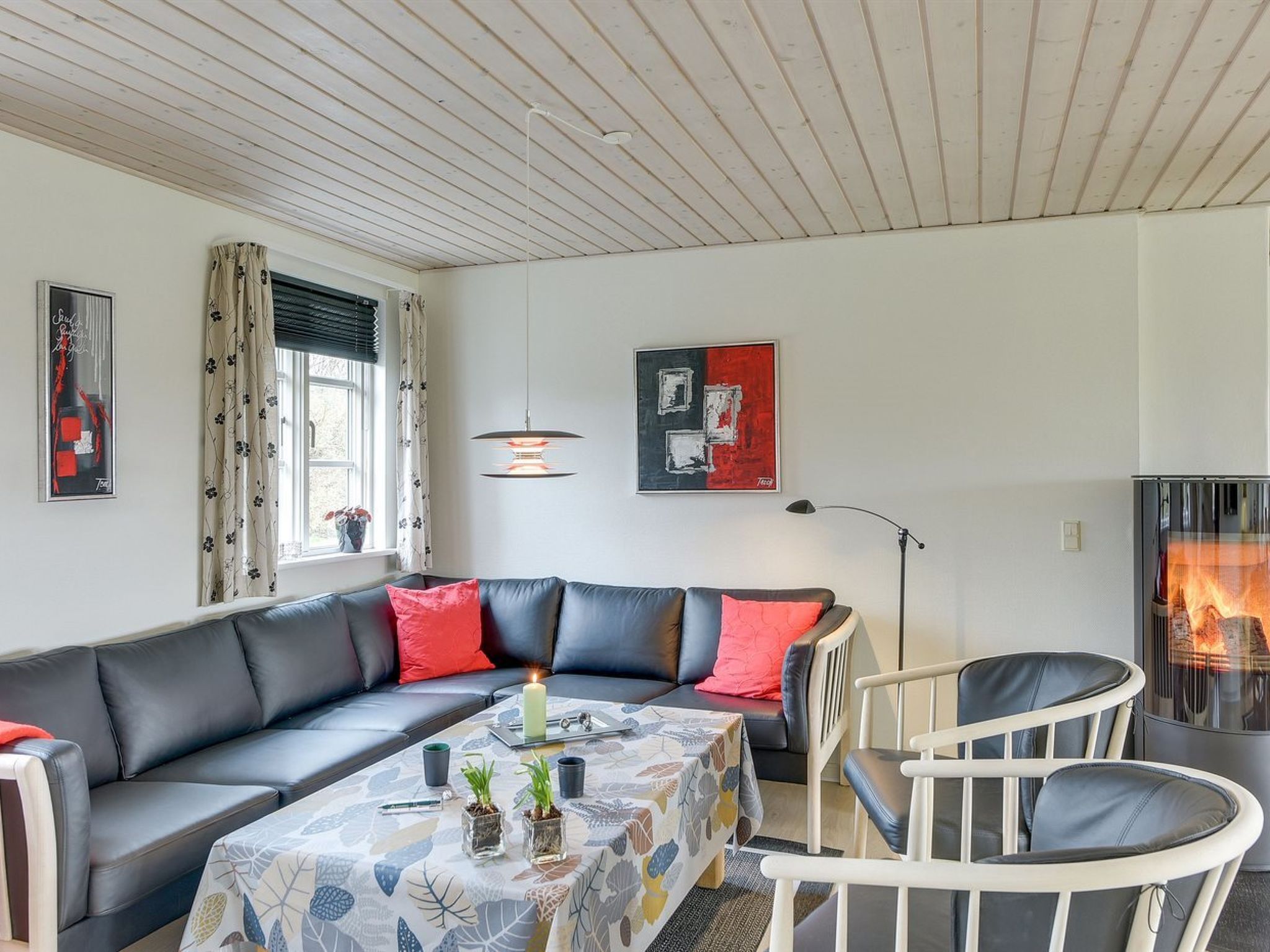 "Benita" - 400m to the fjord - Inside
